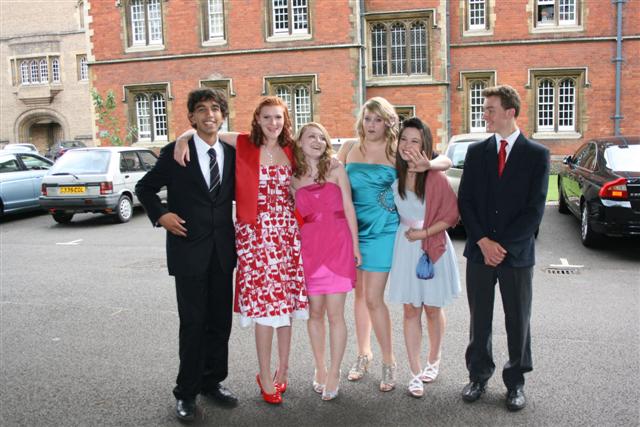 618x404 pixels (68K)